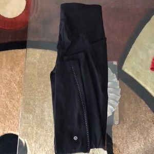 Lululemon black reflective leggings